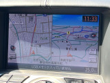 【メーカー純正ナビ】インテリアに溶け込むスタイリッシュな「専用設計」メーカーナビを装備♪視認性や操作性など基本性能にも優れ、より上質なカーライフをお楽しみいただけます。