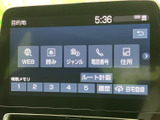 多彩な機能が搭載されており、お好みの音楽やラジオを楽しめます。直感的な操作で、快適なドライブのお供になります。