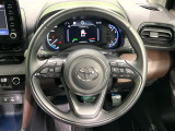 【純正革巻きステアリング】上質な革を使用することで、手にしっかり馴染みとても運転しやすいハンドルです♪