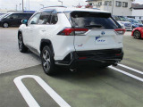 自動車任意保険・au 新規・機種変更やTS3カードも取り扱っております。auのデータ移行は無料で行っております。