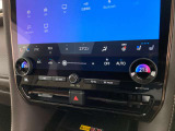 デュアルエアコンとは、運転席と助手席で、個別に温度設定ができる機能です。気温の感じ方は、人それぞれ違うもの。乗る人に優しい機能ですね。