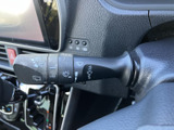 雨天時でもクリアな視界を確保。操作も簡単で、運転に集中できる環境をサポートします。