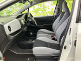 運転しやすい視点と、操作しやすい配置が特徴的。ドライバーが快適に運転できるよう、細部にまで配慮された設計です。安全運転をサポートします。
