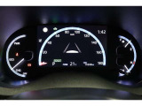 マルチインフォメーションディスプレイ付きのメーターです!エコ運転へ導く多彩な情報を表示してくれます。