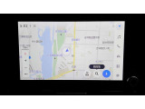 ディスプレイオーディオを装備。スマホとクルマをつなぐことで、これまでのナビに加えて、いろんなサービスが楽しめます。