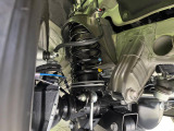 お車を安心してお乗りいただく為には、足回りの定期点検が欠かせません。サービスサポート(有償保証)では無料点検もご提供しており、安心のカーライフをお過ごしいただけるサポート体制が整っています。