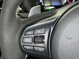ステアリングスイッチ装備!運転しながら手元でオーディオの操作などができます。