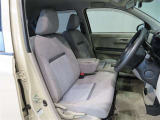 見通しのよいすっきりとした視界で、誰でも運転しやすいです。運転のしやすさは疲れにくさにも繋がりますよ♪