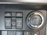 運転席からもスイッチ1つでリヤドアを開閉する事ができます。