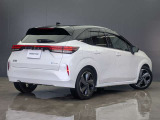 一文字のLEDリアコンビネーションランプが印象的なリアスタイル。先進性と洗練されたデザインを兼ね備えており、後方からの視認性も高く安全なドライブをサポートします。