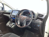 見通しのよいすっきりとした視界で、誰でも運転しやすいです。運転のしやすさは疲れにくさにも繋がりますよ♪