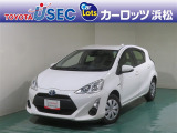 トヨタのアクアです!燃費性能がよくコンパクトなボディサイズなので、どなたにも運転しやすいのが嬉しいですね♪
