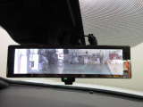 スマートルームミラー付きで後部座席に乗車してても後方がしっかり見れます