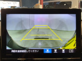 リアカメラ付で、後方をナビ画面で確認。車庫入れも安心です。もちろん、バックギアと連動しています。