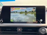 停車中には、乗車中の皆様に楽しんでいただける映像をご提供します。休憩時間などの待ち時間に便利にお使いいただけます。