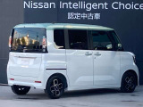 インテリジェントFCW(前方衝突予測警報システム)自分の車からは見えない【2台前の車両】をミリ波レーダーで検知。減速が必要と判断した場合にディスプレイ表示と警告音で注意を促し、玉突き事故回避を支援します