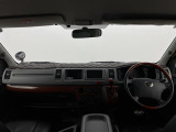 ハイエース  エアロツアラー 4WD 本革シート