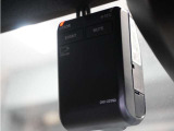◆ドライブレコーダー◆映像・音声などを記録する自動車用の装置です。 もしもの事故の際の記録はもちろん、旅行の際の思い出としてドライブの映像を楽しむことができます。