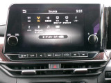 フルセグTV、Bluetoothなど好きな音楽を聴きながらドライブ。