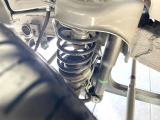 お車を安心してお乗りいただく為には、足回りの定期点検が欠かせません。サービスサポート(有償保証)では無料点検もご提供しており、安心のカーライフをお過ごしいただけるサポート体制が整っています。