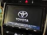 【純正ナビ】人気の純正ナビを装備しております。ナビの使いやすさはもちろん、オーディオ機能も充実!キャンプや旅行はもちろん、通勤や買い物など普段のドライブも楽しくなるはず♪