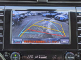 カラーバックモニターがついております!ステアリング連動ガイドラインが映し出されるので、駐車の際に非常に役に立ちます!!