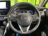 【純正革巻きステアリング】上質な革を使用することで、手にしっかり馴染みとても運転しやすいハンドルです♪