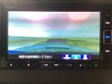 【バックカメラ】運転が苦手な方も車庫入れラクラクです!ギアをリバースに入れれば自動的に切り換わりますので、面倒な操作は不要です♪狭い駐車場もお車を傷つけず安心ですね!