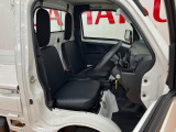 運転席広々