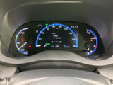 視認性に優れたメーターで、運転に必要な情報を的確に把握できます。落ち着いたデザインが運転に集中できます。