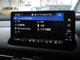 ナビゲーションはホンダコネクトディスプレイを装着しております。AM、FM、Bluetooth、フルセグTVがご使用いただけます。初めて訪れた場所でも道に迷わず安心ですね!