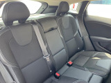 VOLVOのシートは人間工学に基づいた設計となっており長時間の運転でも疲れにくいと定評があります。
