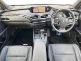 UX 250h バージョンL 