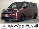 ブラッククロームメッキパーツを散りばめるとともに、ブラックのドアミラーカバーやアルミホイールで印象を引き締め、こだわりある風格をまといます。
