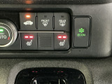 運転席/助手席シートヒーターで寒い日もすぐに温かくなり快適に過ごせます。2段階の温度調整が可能です