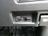 ここにETCが付いております。高速道路の料金所もスイスイ♪ ETCカードの申し込みは日産カードがおすすめ☆「安心」「おトク」「便利」で皆さまのカーライフをサポートする特典満載のカードです。