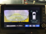 リアカメラ付で、後方をナビ画面で確認。車庫入れも安心です。もちろん、バックギアと連動しています。