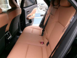 ゆとりある広々とした車内空間は、ドライブを始め買い物やレジャーなど、幅広く活躍します。一人でもみんなとでもお出かけを楽しみましょう!