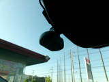 もし事故に遭遇してしまったら、あおり運転の被害にあったら・・不安ですよね、そこで運転中の映像と音を記録するドライブレコーダーです!万が一の備えに☆勿論、ドライブの思い出にも大活躍♪