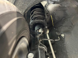 お車を安心してお乗りいただく為には、足回りの定期点検が欠かせません。サービスサポート(有償保証)では無料点検もご提供しており、安心のカーライフをお過ごしいただけるサポート体制が整っています。