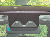 【スマートアシスト】走行中に前方の車両等を認識し、衝突しそうな時は警報とブレーキで衝突回避と被害軽減をアシスト。より安全にドライブをお楽しみいただけます。