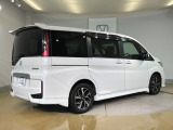 ご納車までの期間ですが、県内のお客様は1、2週間、県外のお客様は2、3週間ほどでご納車が可能となります。ただし、お支払いや書類の状況によっては多少の前後もありますので、その際には何卒ご了承下さい。
