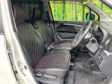 運転席シート廻りは使用感も少なく、良好な状態となっています。丁寧に使われていたことがよくわかりますね。