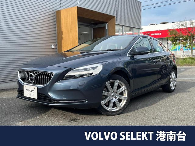 V40 T3 インスクリプション