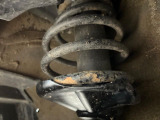 【本州仕入れ】のお車ですので、エンジンルームや下回りのサビも比較的少なく、お車を長く乗りたい方にぴったりの1台となっております♪