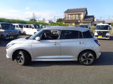 ディーラーサービスならではのしっかりと納車前点検・整備を行います。