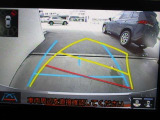 バックモニターで、後方を確認しながら安心して駐車することができます。運転初心者も熟練者も必須の機能です!