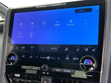 ディスプレイオーディオを装備。スマホとクルマをつなぐことで、これまでのナビに加えて、いろんなサービスが楽しめます。
