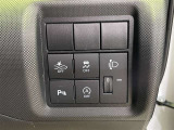 安全装置やコーナーセンサーなど様々な機能が装備されてます!