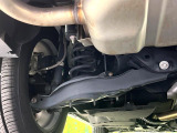 お車を安心してお乗りいただく為には、足回りの定期点検が欠かせません。サービスサポート(有償保証)では無料点検もご提供しており、安心のカーライフをお過ごしいただけるサポート体制が整っています。